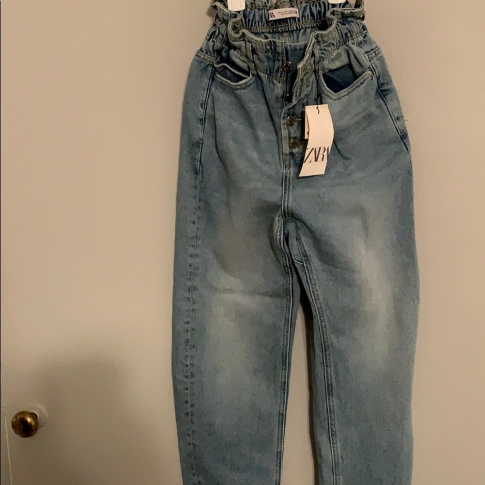 Zara Light Blue High-Waisted Jeans